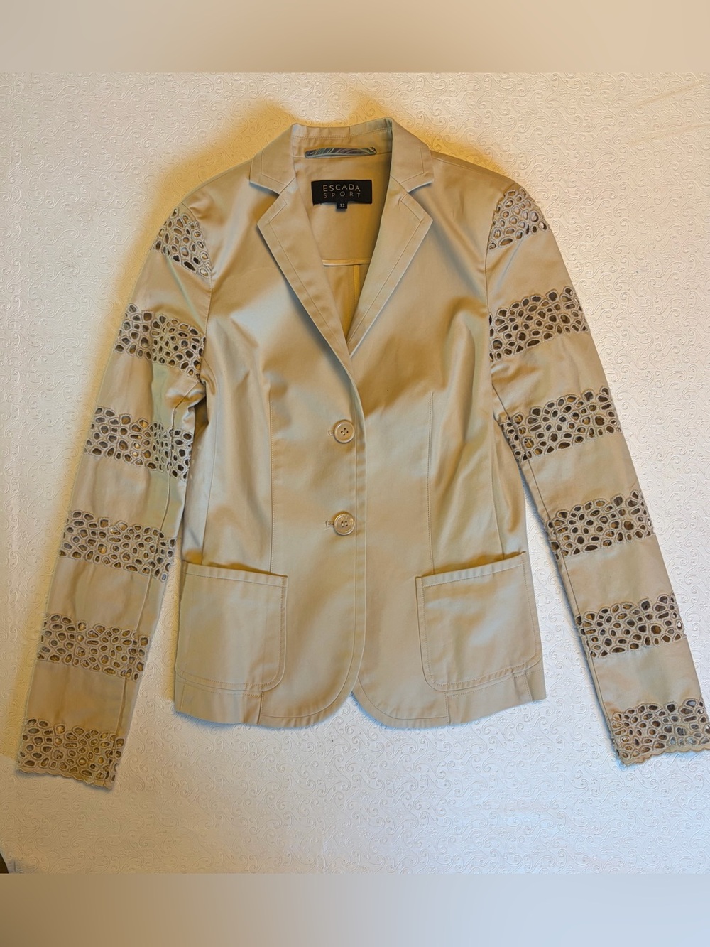 Escada Sport Y2K Women’s Beige Eyelet Summer Blazer Size 32/XS
